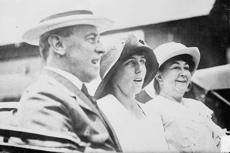 ウィルソン夫妻と娘(1913年)